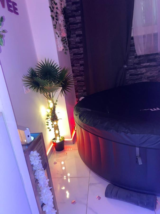 شقة كان  في Nuit-Privee06 المظهر الخارجي الصورة